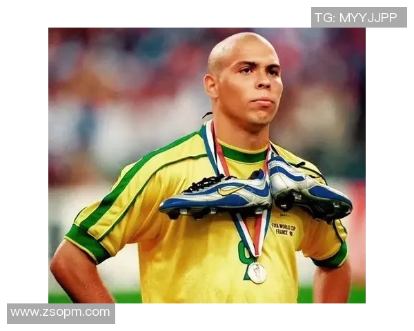 足球明星罗纳尔多与迪尼奥的传奇对决与友谊背后的故事